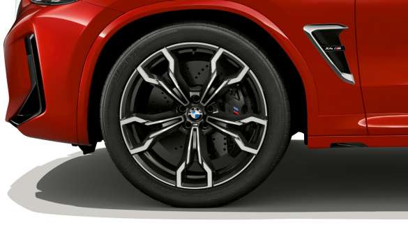  21-calowe obręcze kół&nbsp;M ze stopów lekkich Double Spoke 764&nbsp;M Bicolor Orbit Grey z&nbsp;ogumieniem mieszanym. 